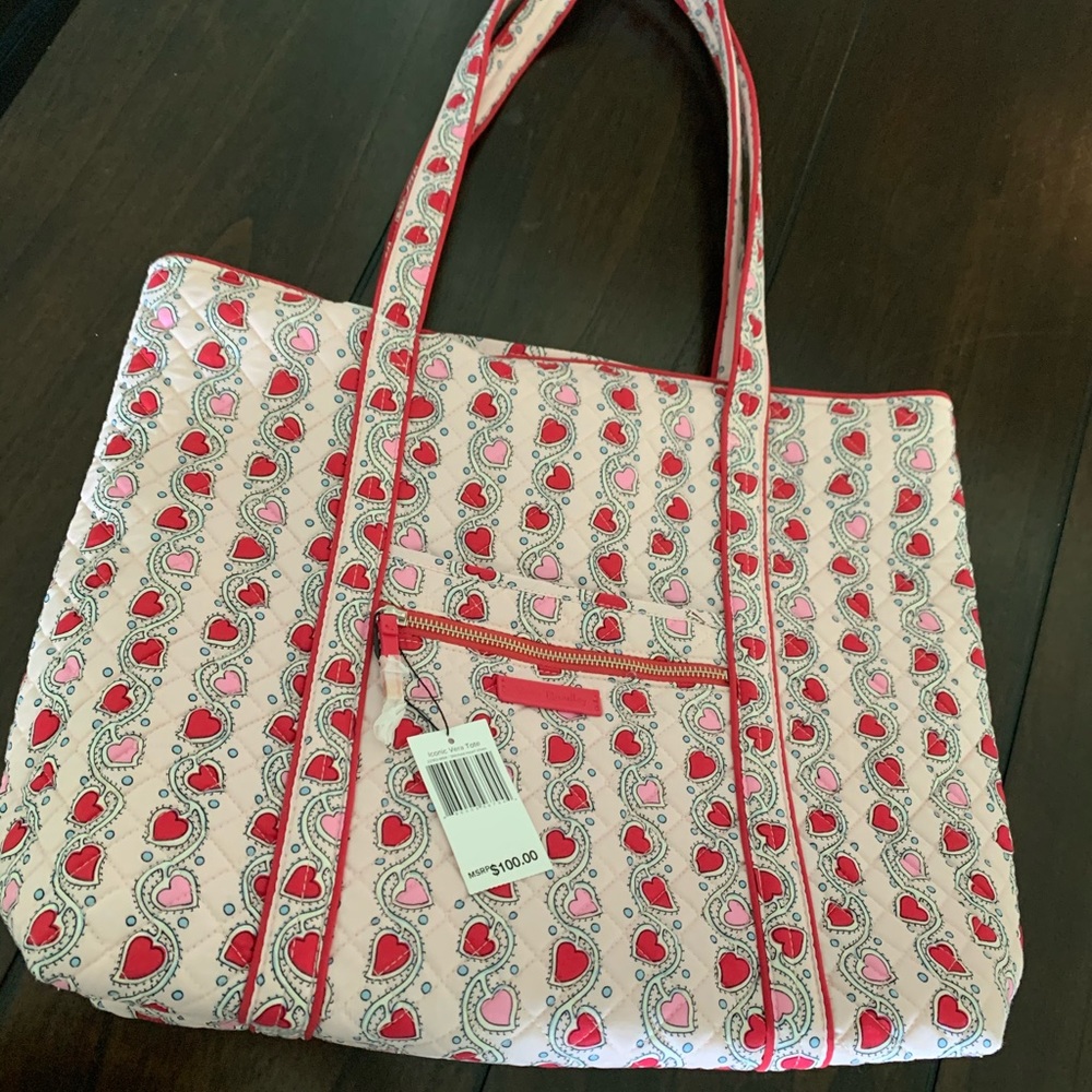 Vera Bradley - Iconic Vera Tote- stitched hearts